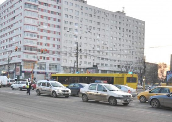 RADET lasă zona Casei de Cultură fără apă caldă